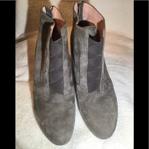 Taryn TR-Kamer gray leather ankle boots